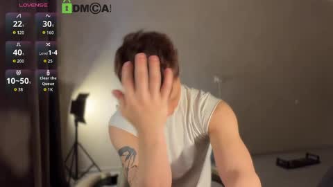 Snapshot of adampolerno chatting on May 20, 2:01 pm Hi Im Adam Glad to see u here 3 And its my first day online show from May 20, 2:01 pm