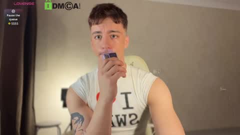 Snapshot of adampolerno chatting on June 4, 4:46 pm Hi Im Adam Glad to see u here 3 And its my first day online show from June 4, 4:46 pm