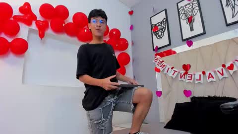 Adams Bobby online show from February 13, 11:28 am