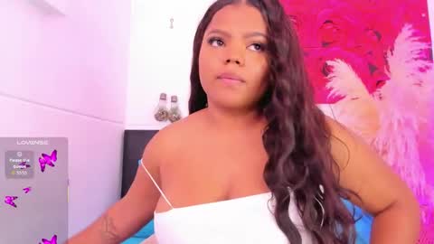 Snapshot of adams_cloe chatting on November 6, 10:38 am Cloe Adams online show from November 6, 10:38 am