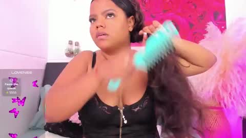 Snapshot of adams_cloe chatting on November 10, 10:47 am Cloe Adams online show from November 10, 10:47 am