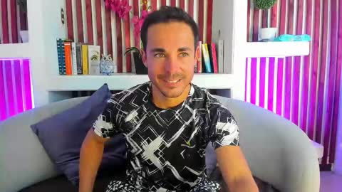 Im Adams Sanz online show from February 26, 7:24 pm