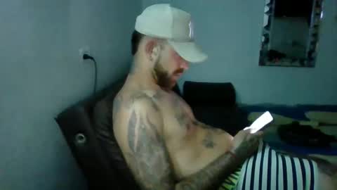 Snapshot of adan_carter chatting on November 20, 4:23 am adan_carter online show from November 20, 4:23 am