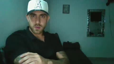 Snapshot of adan_carter chatting on January 14, 12:38 am adan_carter online show from January 14, 12:38 am
