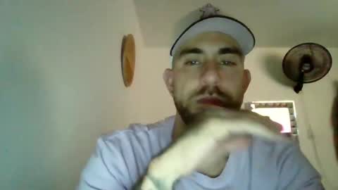 Snapshot of adan_carter chatting on January 18, 8:23 pm adan_carter online show from January 18, 8:23 pm