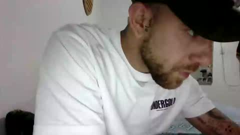 Snapshot of adan_carter chatting on February 14, 6:37 pm adan_carter online show from February 14, 6:37 pm
