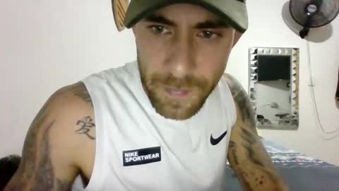 Snapshot of adan_carter chatting on February 17, 2:57 pm adan_carter online show from February 17, 2:57 pm