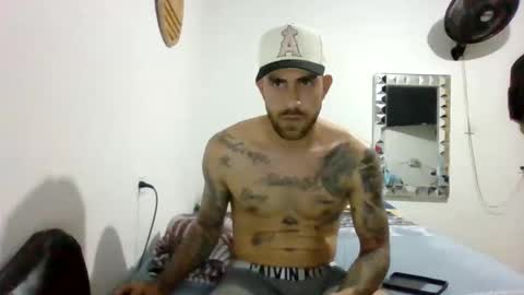 Snapshot of adan_carter chatting on February 22, 10:52 pm adan_carter online show from February 22, 10:52 pm