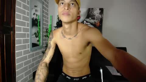 adan_connor online show from December 19, 4:14 pm