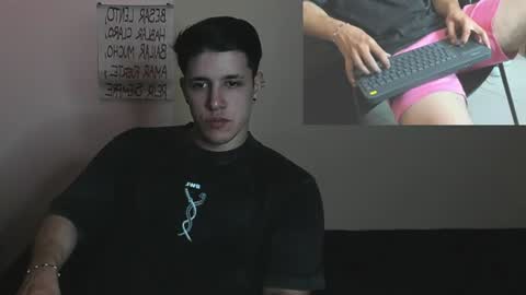 Snapshot of adan_rivas chatting on June 13, 8:29 pm adan online show from June 13, 8:29 pm