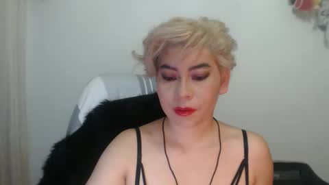 adan_romanoff online show from December 17, 8:42 am