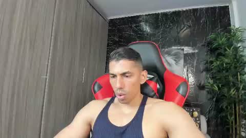 Snapshot of adan_sin1 chatting on June 17, 4:41 pm Adan Sin online show from June 17, 4:41 pm
