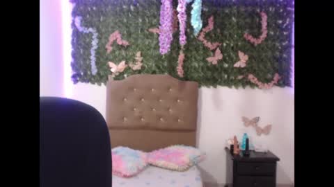 Snapshot of adara_cute_69 chatting on May 27, 7:44 pm Adara online show from May 27, 7:44 pm