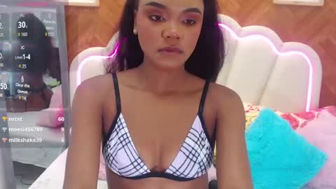 Snapshot of adarose_ chatting on May 3, 11:55 pm adarose_ online show from May 3, 11:55 pm