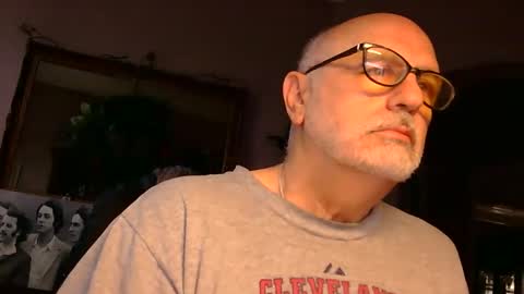 Snapshot of add_me_2 chatting on May 19, 1:39 pm add_me_2 online show from May 19, 1:39 pm