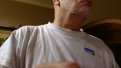 Snapshot of add_me_2 chatting on June 4, 5:19 pm add_me_2 online show from June 4, 5:19 pm