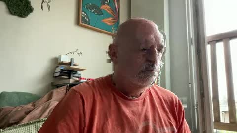 Snapshot of add_me_2 chatting on June 21, 9:01 am add_me_2 online show from June 21, 9:01 am