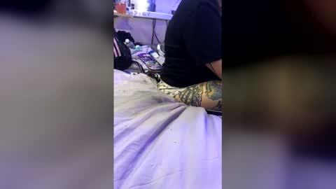 Addi ashtray online show from June 4, 8:48 pm