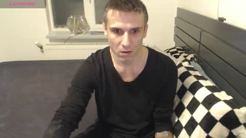 Snapshot of addictedgammer chatting on October 29, 1:19 am addictedgammer online show from October 29, 1:19 am