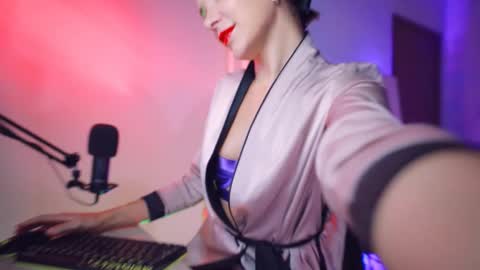 Snapshot of addictsqueen chatting on May 29, 5:16 am ADDICTION online show from May 29, 5:16 am
