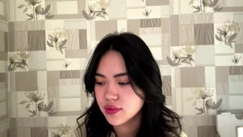 Snapshot of addiekrohn chatting on September 30, 3:22 am Mary online show from September 30, 3:22 am
