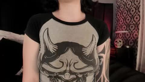 Snapshot of adeelinee chatting on January 13, 8:14 pm Ade online show from January 13, 8:14 pm