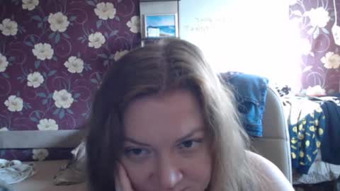 Snapshot of adel_redhead_ chatting on June 13, 2:59 pm Adel online show from June 13, 2:59 pm