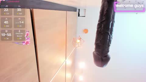 adela chase online show from November 11, 2:00 am