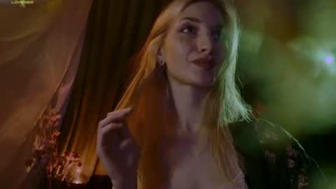 Snapshot of adelaidegilber_ chatting on July 15, 2:50 am Adel online show from July 15, 2:50 am