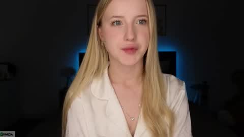 Adele online show from February 4, 8:58 pm