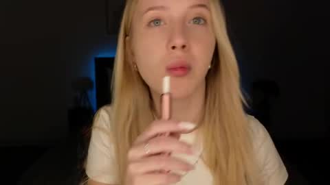 Snapshot of adele_armas chatting on May 3, 8:48 pm Adele online show from May 3, 8:48 pm