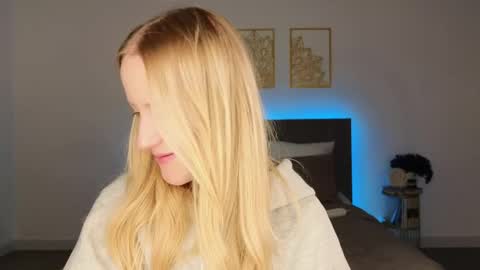 Snapshot of adele_armas chatting on May 6, 8:58 pm Adele online show from May 6, 8:58 pm