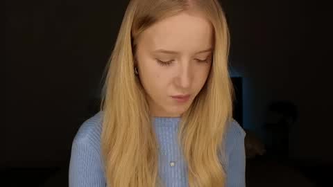 Snapshot of adele_armas chatting on May 12, 9:01 pm Adele online show from May 12, 9:01 pm