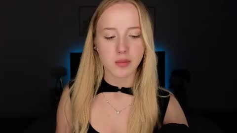 Snapshot of adele_armas chatting on July 6, 9:06 pm Adele online show from July 6, 9:06 pm
