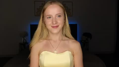 Snapshot of adele_armas chatting on July 24, 9:13 pm Adele online show from July 24, 9:13 pm
