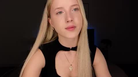 Snapshot of adele_armas chatting on July 25, 8:50 pm Adele online show from July 25, 8:50 pm
