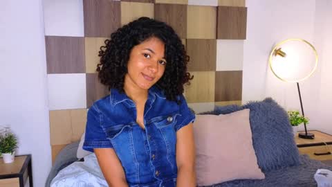 Snapshot of adele_carter_ chatting on January 11, 4:57 pm Andrea online show from January 11, 4:57 pm