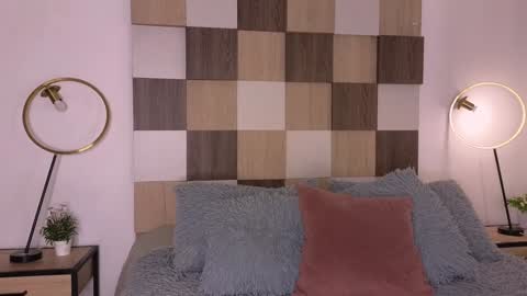 Snapshot of adele_carter_ chatting on January 15, 12:15 pm Andrea online show from January 15, 12:15 pm