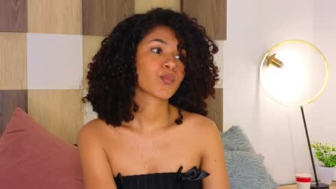 Snapshot of adele_carter_ chatting on January 16, 5:12 pm Andrea online show from January 16, 5:12 pm