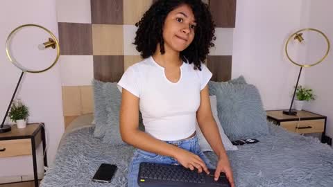 Snapshot of adele_carter_ chatting on January 23, 11:48 am Andrea online show from January 23, 11:48 am