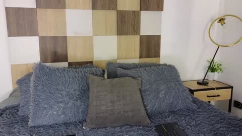 Snapshot of adele_carter_ chatting on January 30, 12:06 pm Andrea online show from January 30, 12:06 pm