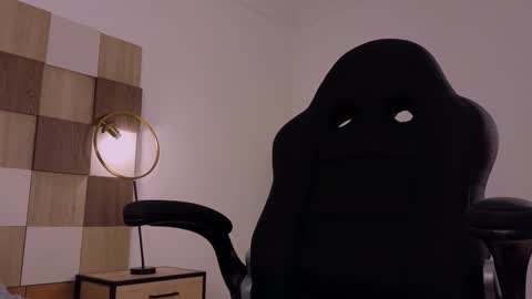 Snapshot of adele_carter_ chatting on October 23, 11:31 am Andrea online show from October 23, 11:31 am