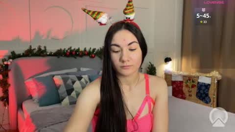 Snapshot of adele_shy_ chatting on December 16, 1:32 am Adele online show from December 16, 1:32 am