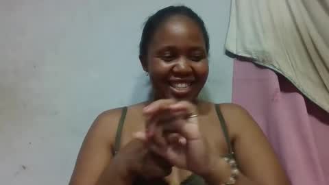 adelealy online show from May 3, 3:18 pm
