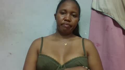 adelealy online show from May 4, 3:24 am