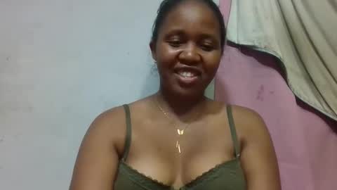 adelealy online show from May 4, 3:30 pm