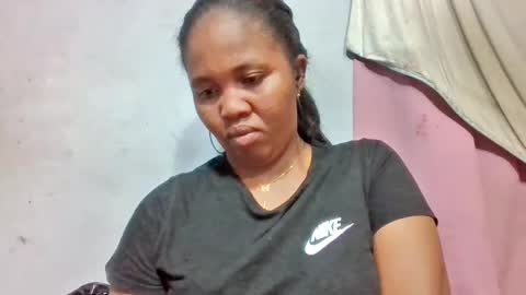 adelealy online show from May 8, 7:03 am