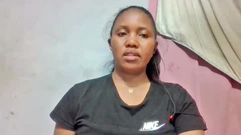 adelealy online show from May 9, 7:13 am