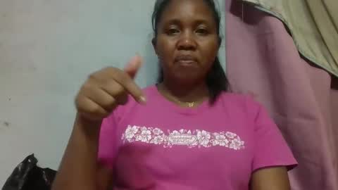 adelealy online show from May 10, 8:03 pm
