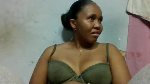 adelealy online show from May 25, 2:50 am